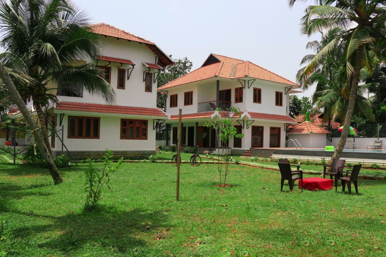 Water'S Edge Villas Alappuzha Esterno foto