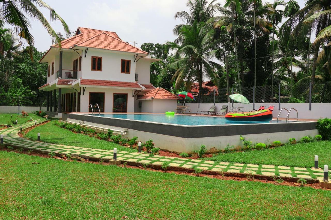 Water'S Edge Villas Alappuzha Esterno foto