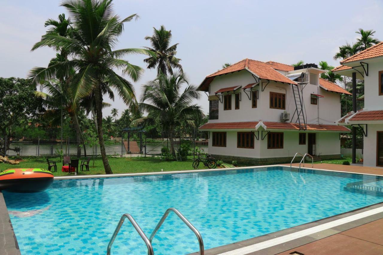 Water'S Edge Villas Alappuzha Esterno foto