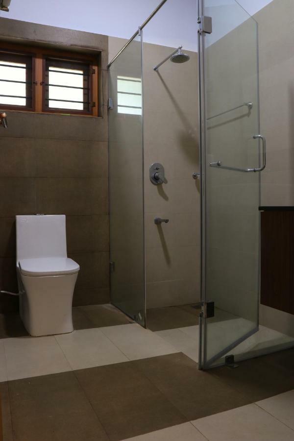 Water'S Edge Villas Alappuzha Esterno foto