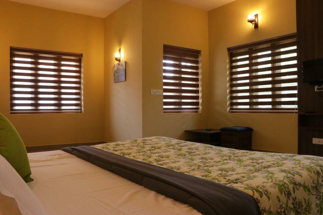 Water'S Edge Villas Alappuzha Esterno foto